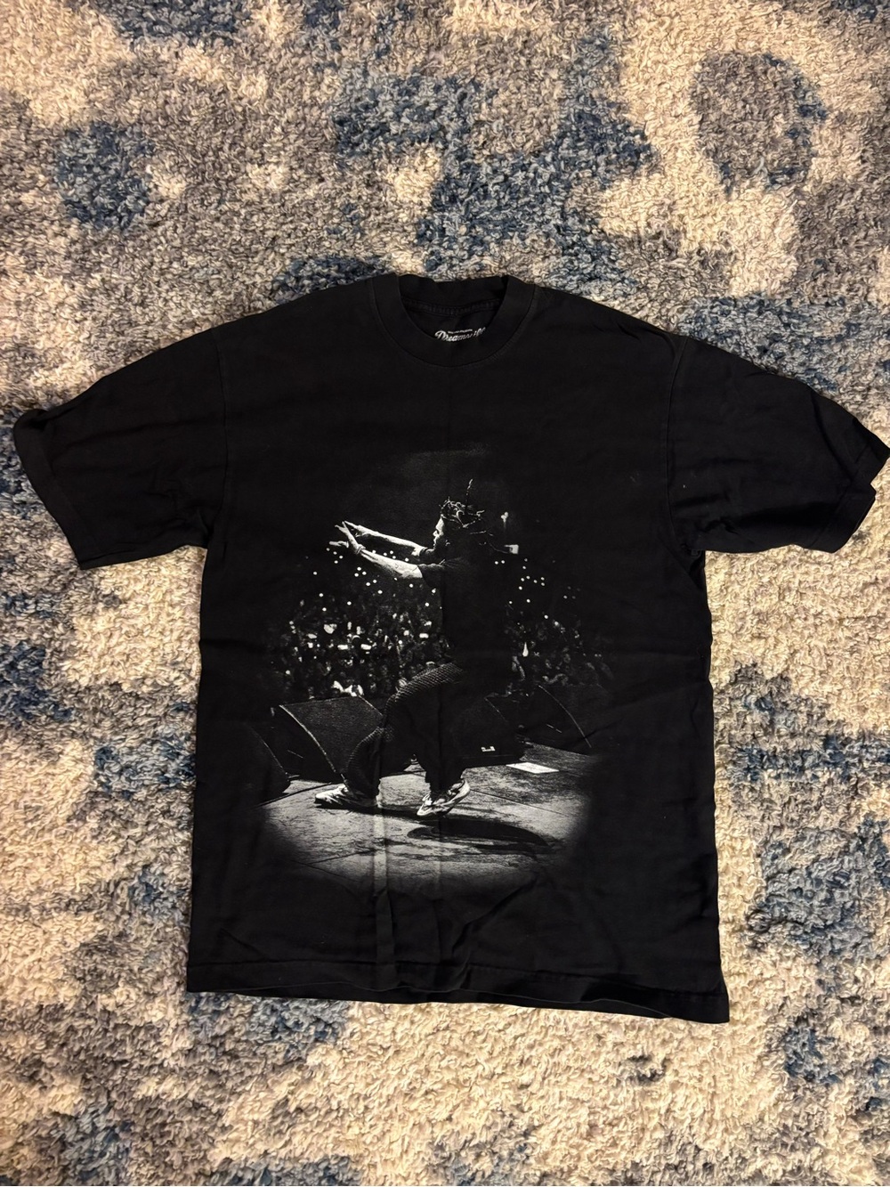 Unbranded Black Short-Sleeve Concert Graphic Tee
